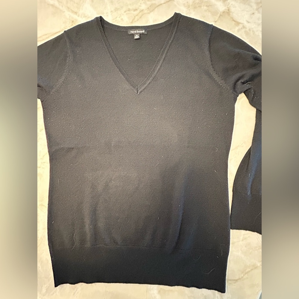 Women’s Harve Benard Classic Black V-Neck Sweater